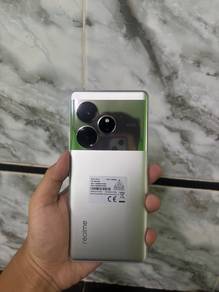 Realme GT6 512gb
