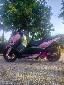 Yamaha XMAX