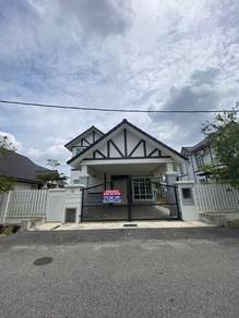 Bungalow House For Sale in Ayer Keroh,MLK