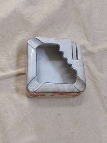old ashtray
