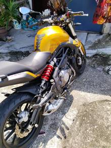 Benelli TNT 249S