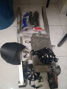 Ekzos swing arm radiator