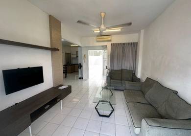 Condominium For Rent in Villa Emas