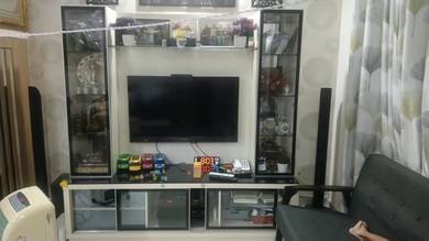 almari televisyen