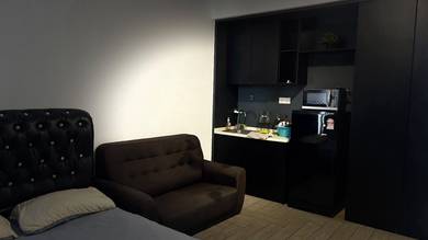 Service Residence For Rent in Empire City