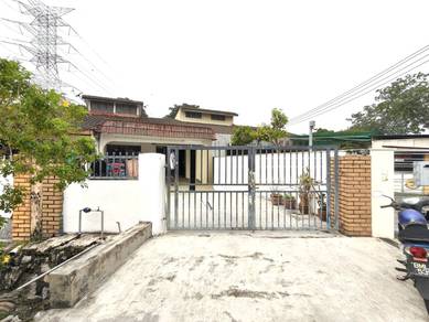 1-storey Terraced House For Sale in Seri Kembangan,SGR