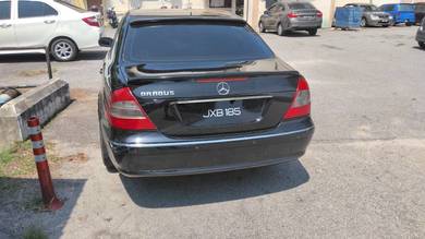 Mercedes Benz E240 240 AVANTGARDE (CKD) in Melaka Tengah, MLK
