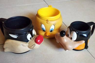 Dy Disney Goofy, Tweety & Sylvester Cartoon Mugs