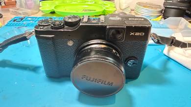 Fujifilm X20