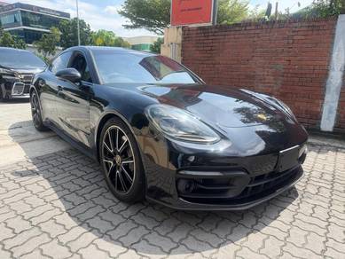 Porsche Panamera 4S in Kota Damansara, SGR