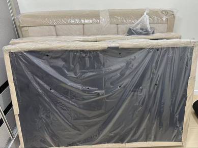 bed frame (queen size)