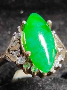 Giok Jadeite Jed Burma Hijau Ais (Gred A)