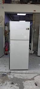 Hitachi 2 doors fridge refrigerator peti sejuk 335