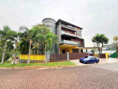 Bungalow House For Sale in Seri Kembangan,SGR