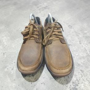 clarks brown leather lace-up casual