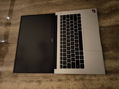 Huawei 512GB SSD 8GB Ram Ryzen 7 Latest 14 Laptop