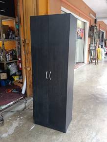 Almari baju 2pintu warna hitam 
