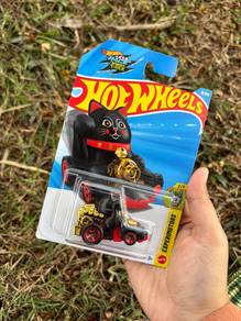 Hotwheels mainline x neon speedster
