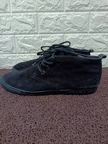 uk8 Prada Suede Chukka Boots