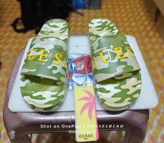 Guess Camo Slippers Slides