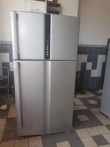 Huge BIG Refrigerator Fridge Hitachi Peti Sejuk