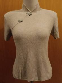Gizz Short Sleeve Cheongsam Style Knit Top