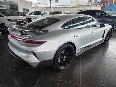 2025 Porsche Taycan TURBO GT WITH WEISSACH PACKAGE