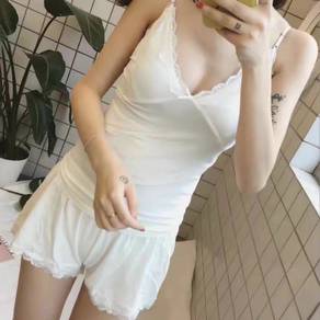 White lace sleeping wear set