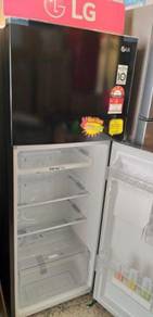 New LG inverter Refrigerator WB color J1N
