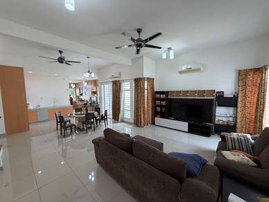Semi-Detached House For Sale in Shah Alam,SGR