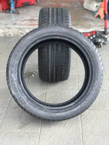275/40/19 GoodYear Efficient GR (NEW)