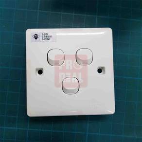 (PDM-0426) CLIPSAL Switch 3G1W