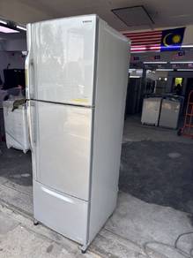 peti sejuk jenama Toshiba 3PINTU 