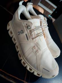 On Shoes 100% ori from japan