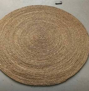 Karpet Jute