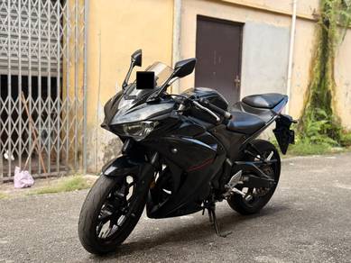 Yamaha R25