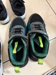kasut sukan anak2