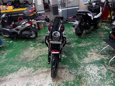 Benelli Leoncino 250