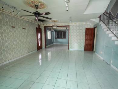 3-storey Terraced House For Sale in Batu Caves,SGR