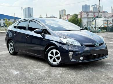 Toyota Prius LUXURY (HYBRID) in Kuchai Lama, KUL