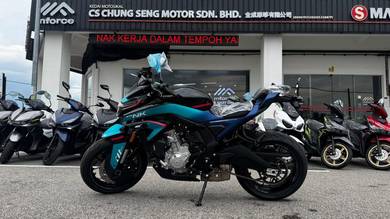 CFMOTO 675NK