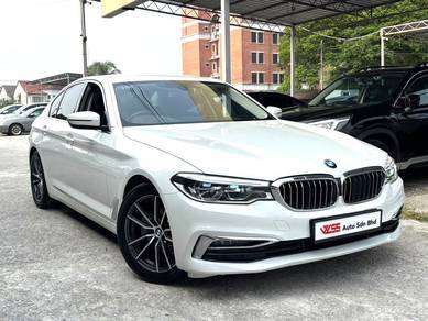 BMW 520i 20i LUXURY in Puchong, SGR