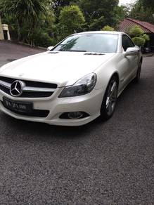 Mercedes Benz SL350 350 (CBU) in Petaling Jaya, SGR