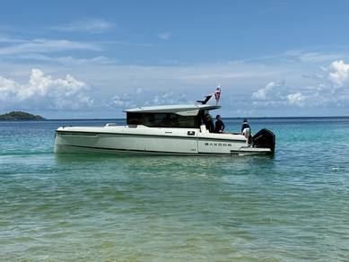 Saxdor GTC320 Performance Boat