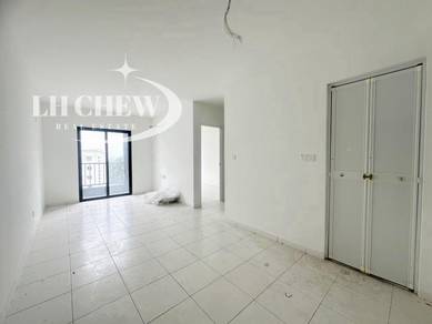 Condominium For Sale in Tri Pinnacle