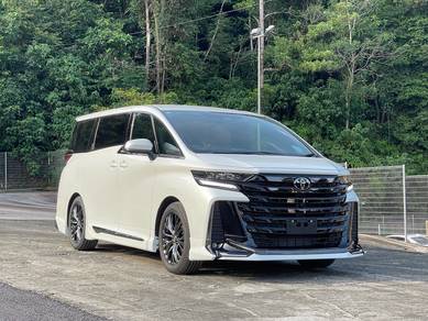 Toyota Vellfire Z PREMIER in KLCC, KUL