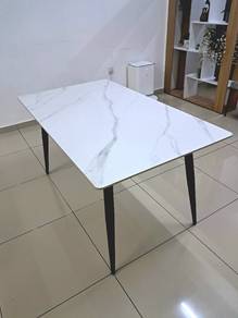Meja Makan l Dining Table