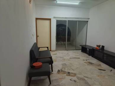 Apartment For Rent in Metro Villa