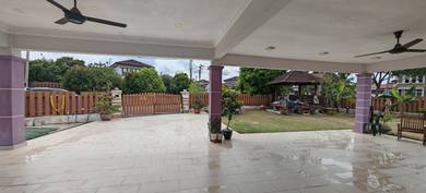 Bungalow House For Sale in Krubong,MLK