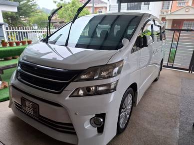 Toyota Vellfire Z in Shah Alam, SGR